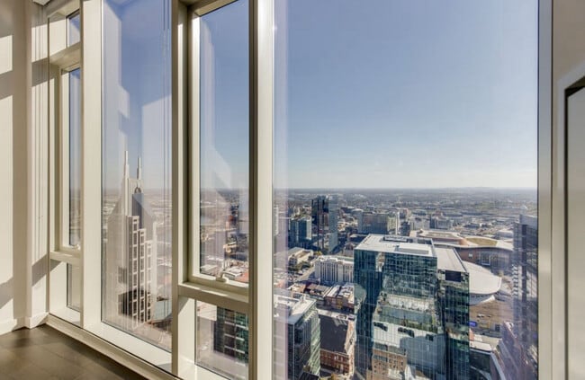 Building Photo - 515 Church Unit 4307