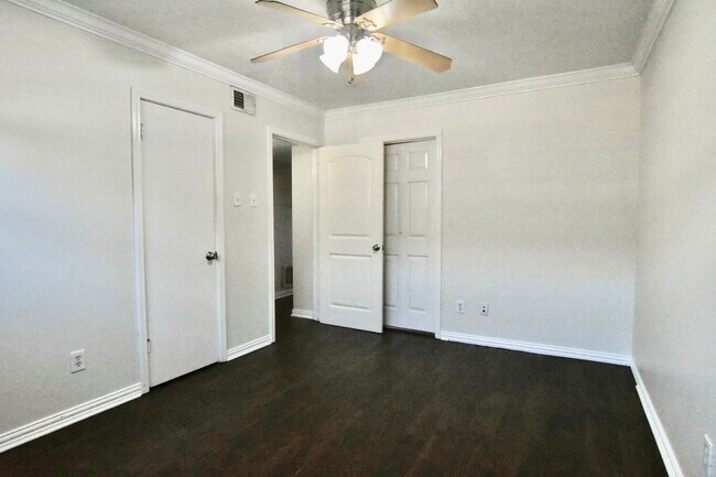 Photo - 7714 Renwick Dr Unit C36