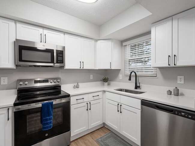 138 Blakeford Dr