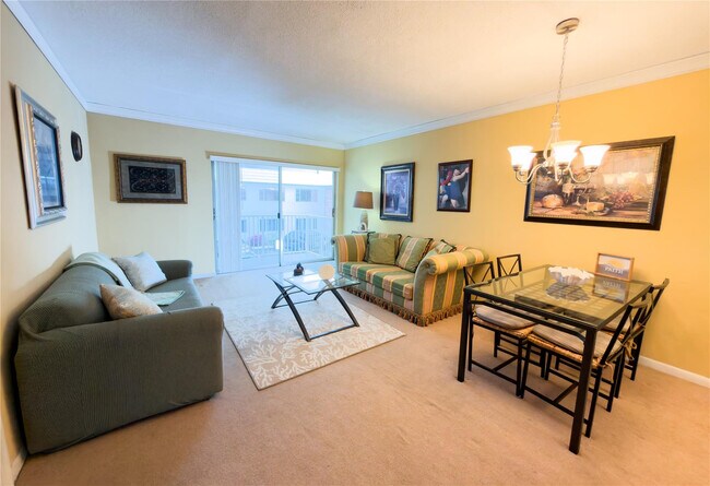Photo - 412 S Cypress Rd Unit 225