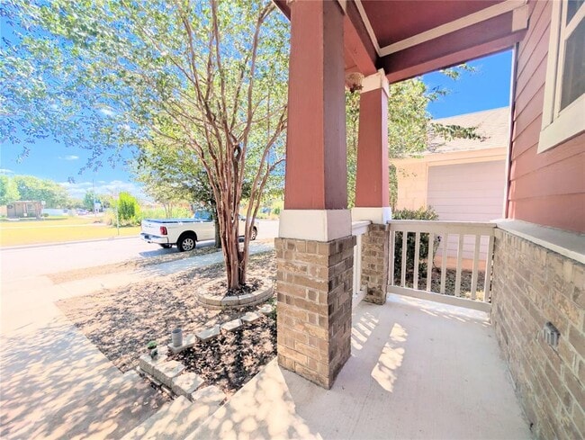 Photo - 18410 Mammoth Cave Blvd