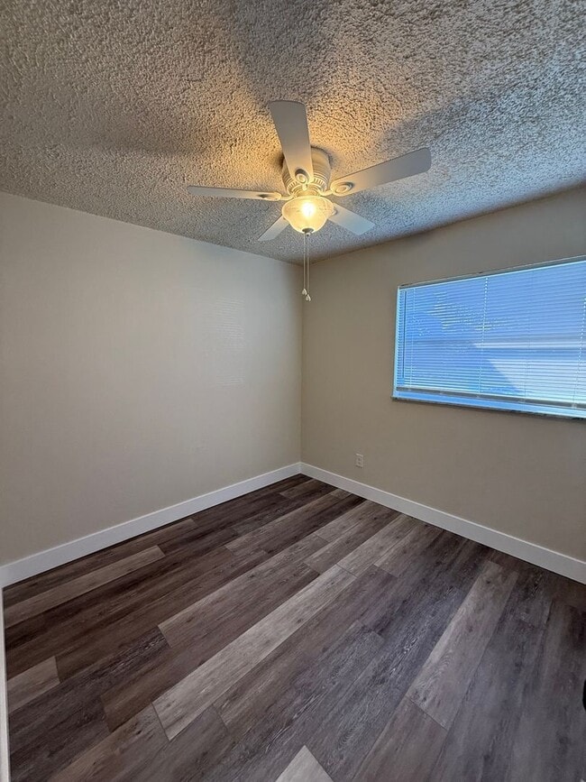 Photo - 3 Bedroom/1 Bathroom Single Family Home