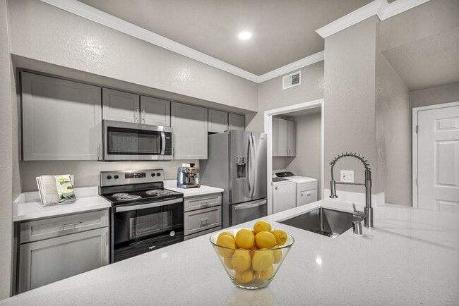 Oak Brook Apartments