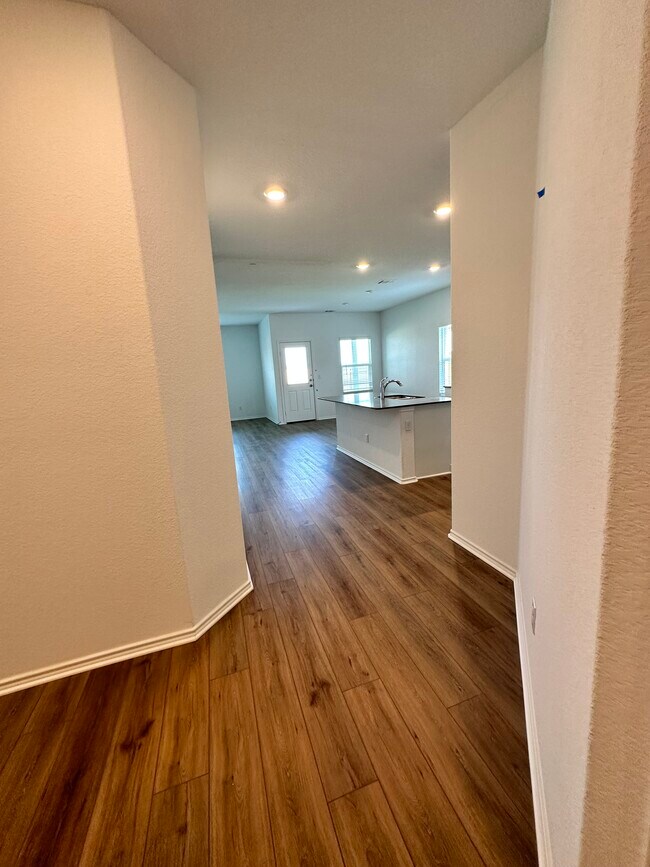 Photo - 112 Golden Grove Pky