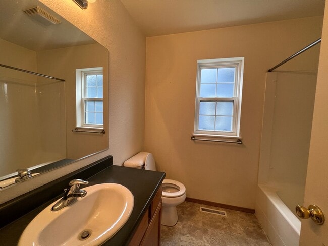 Photo - WINTER SPECIAL - $1695 Base Rent January-March - 2 Bed 2 Bath