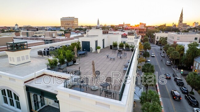 Photo - 1 Vendue Range Unit L - 1