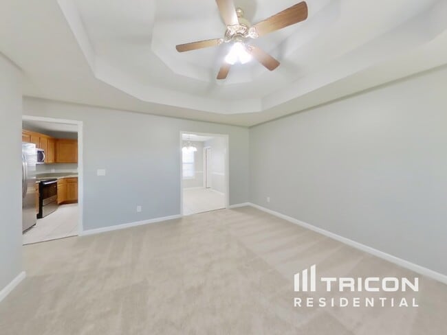 Photo - 8014 Lomond Dr