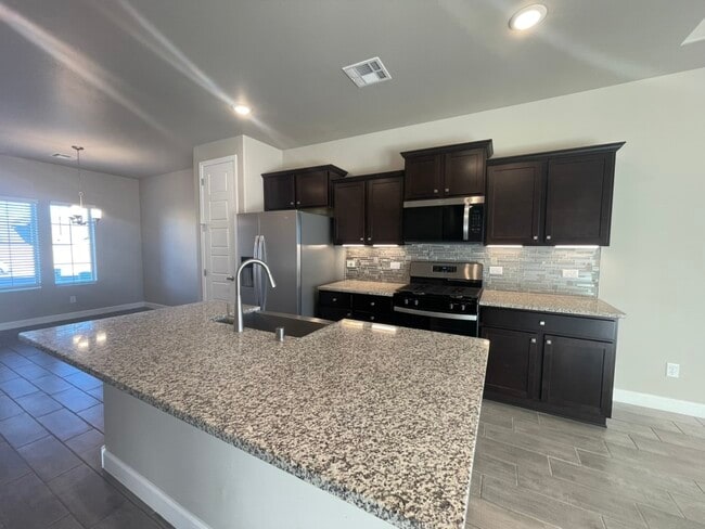 Photo - 2451 Camino Plata Loop NE