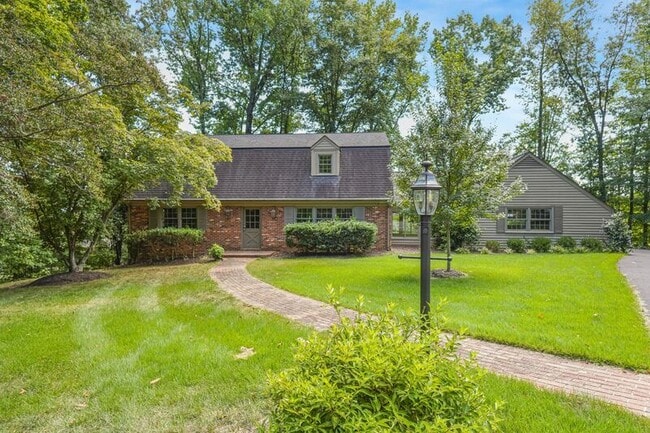 5 Delahay Dr