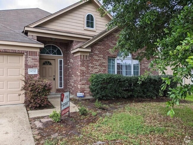 Building Photo - 18710 Cypress Lake Village Dr Rental