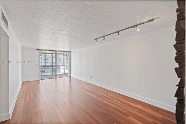 Photo - 145 SE 25th Rd Unit 404