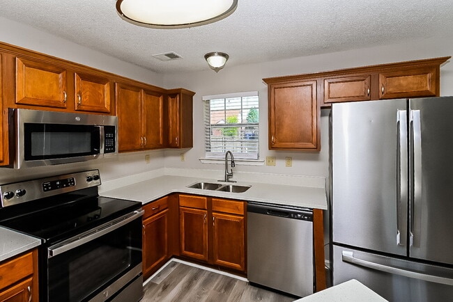 Photo - 4444 Shadow Ridge Dr