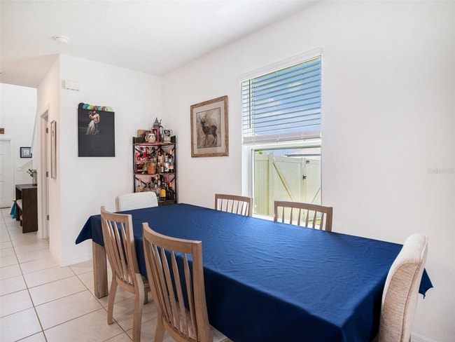 Photo - 2870 Silver Scallop Lp