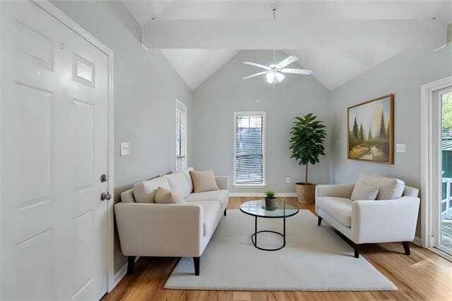 Photo - 810 Armand St