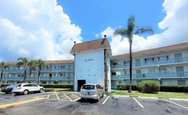 Building Photo - 2200 Springdale Blvd Unit 111