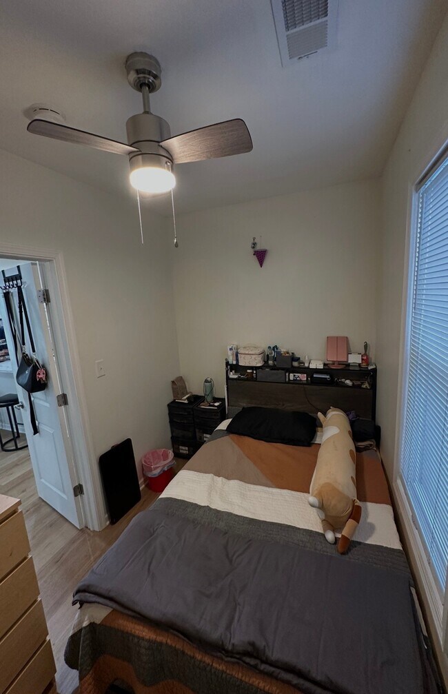 Photo - 1732 W Cullerton St Unit 2.