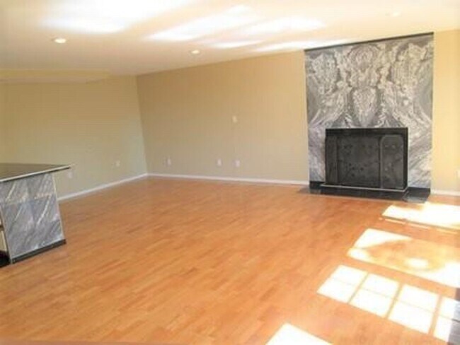 Photo - 157th Ave SE (533) Unidad #1F