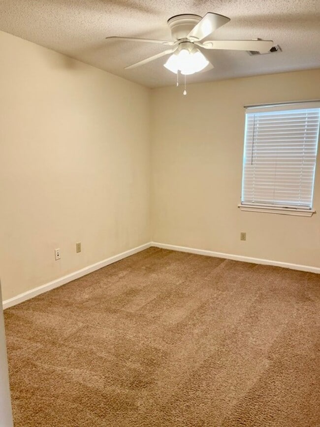Photo - 1428 Southern Gardens Dr