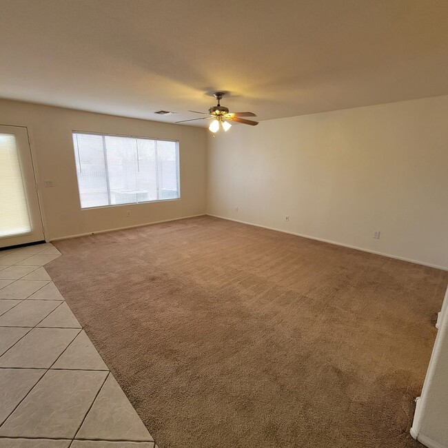 Photo - Large 4 Bedroom Lake Front Property on Premium Cul-De-Sac Lot