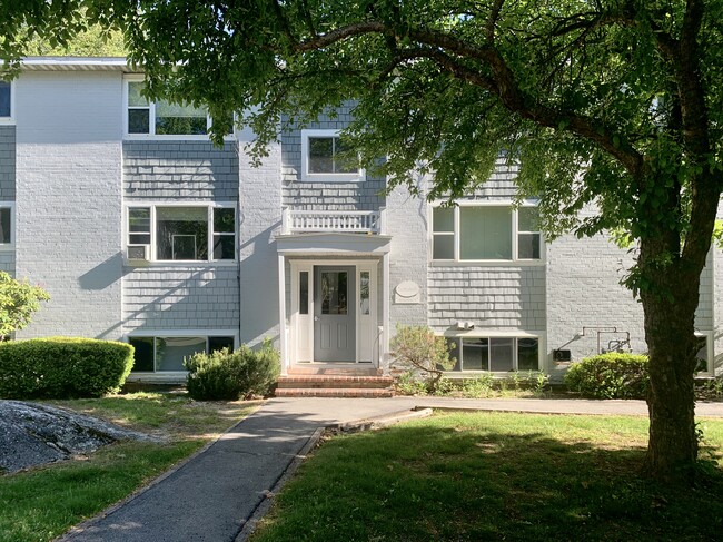 Exterior Entrance - The Bellamy Rental