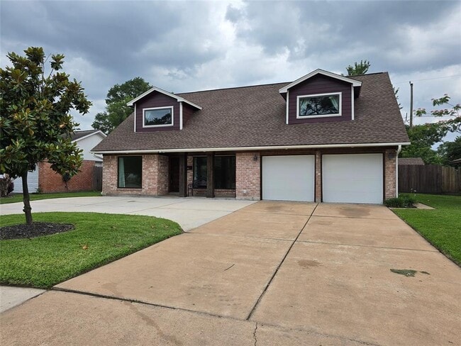 Photo - 9211 Kempwood Dr House