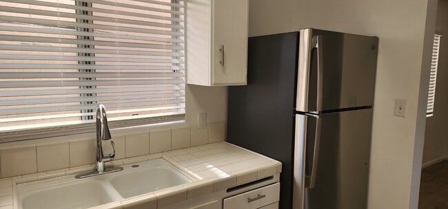 Photo - 1917 Vanderbilt Ln Unidad 2