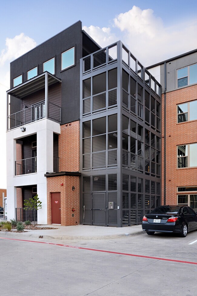 East End Lofts at the Railyard