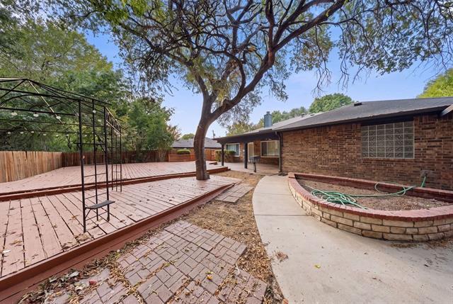 4952 Hollow Ridge Rd