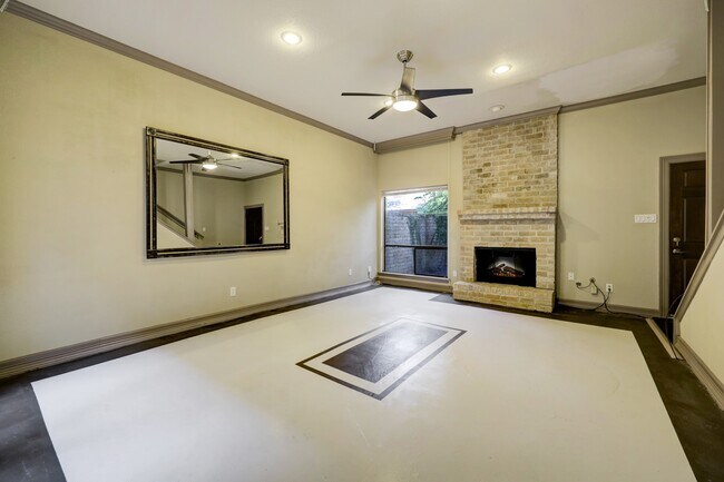 Building Photo - 3158 W Holcombe Blvd Unit 3158
