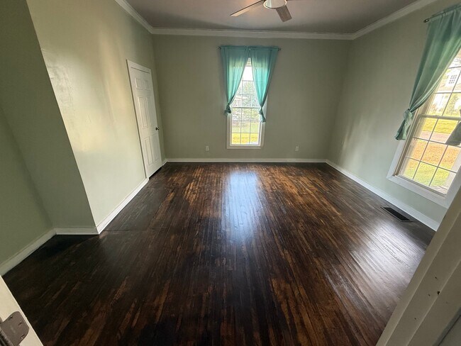 Photo - 217 West St