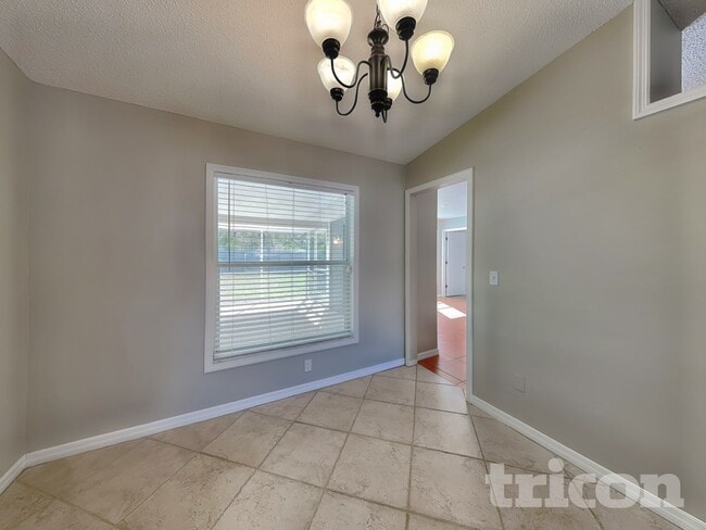 Photo - 1374 Godfrey Ave