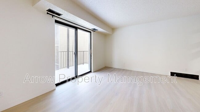 Photo - 205 E Arbor Ave