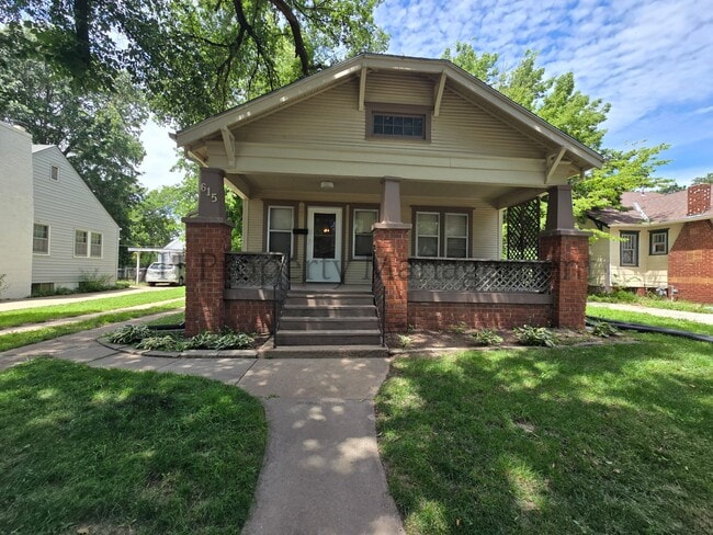 Photo - 615 S Volutsia Ave House