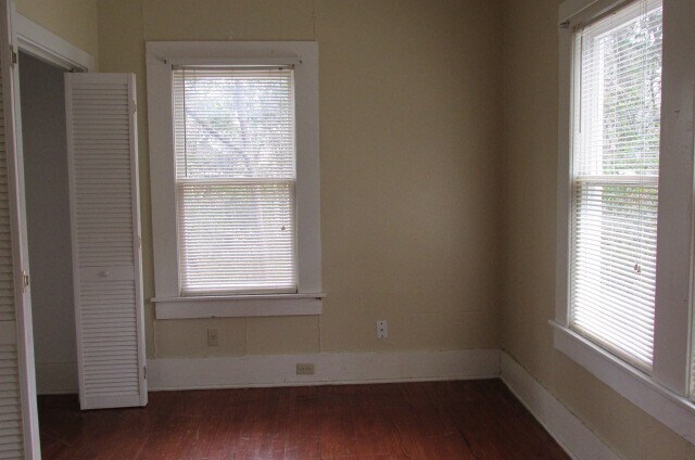 Photo - 1921 Avenue N