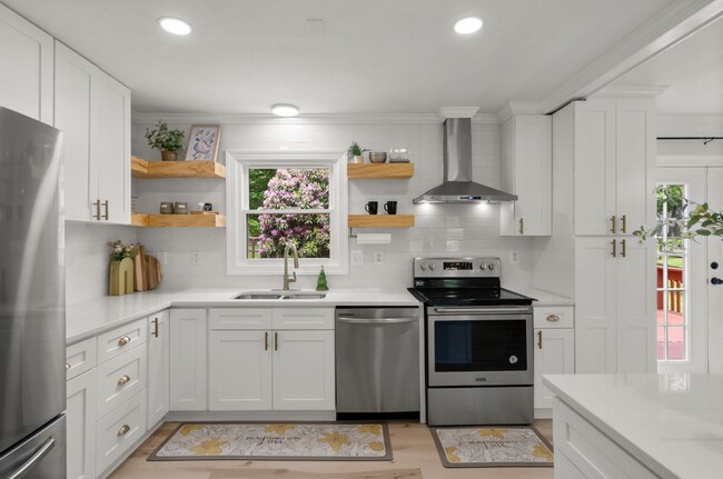Kitchen - 13405 Wisteria Dr Unit New renovated home