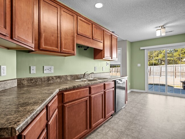 Photo - 101 Berwick Ct