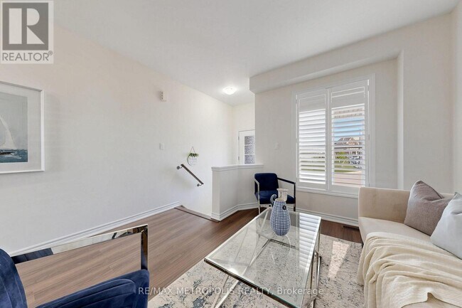 Photo - 9 Caton Ln