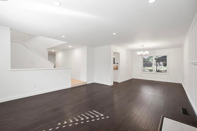 Photo - San Ramon 4 Bd / 2.5 Ba Semi Custom Home l...
