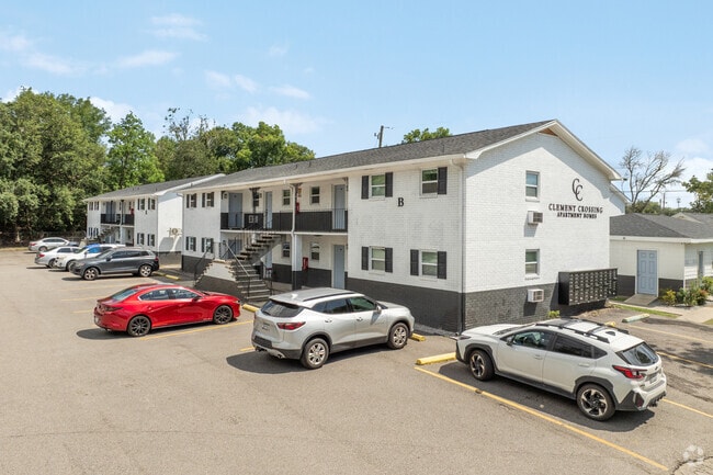 Building Photo - Clement Crossing Apartments