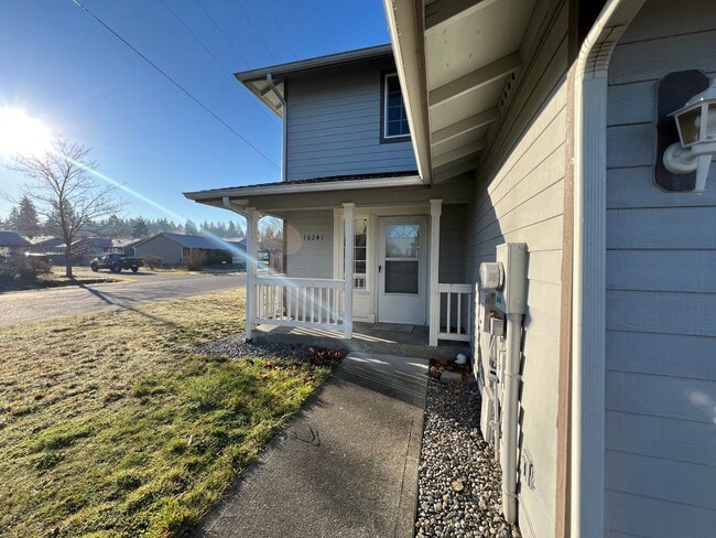 Building Photo - 16241-16243 Curry Ct SE