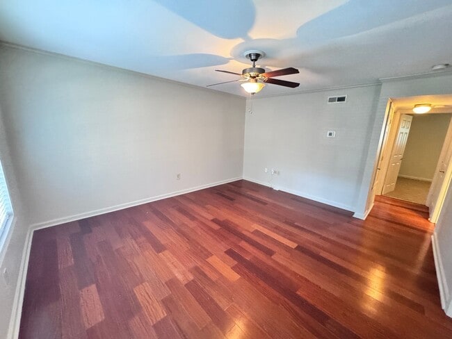 Photo - 2BR/1BA For Rent Unit 1006