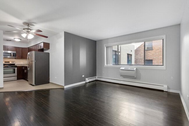 Photo - 6001 N Kenmore Ave