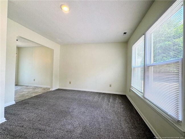 Photo - 6633 Abbey Ln