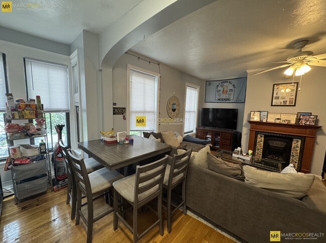 Photo - 235 Northampton St Unidad 2