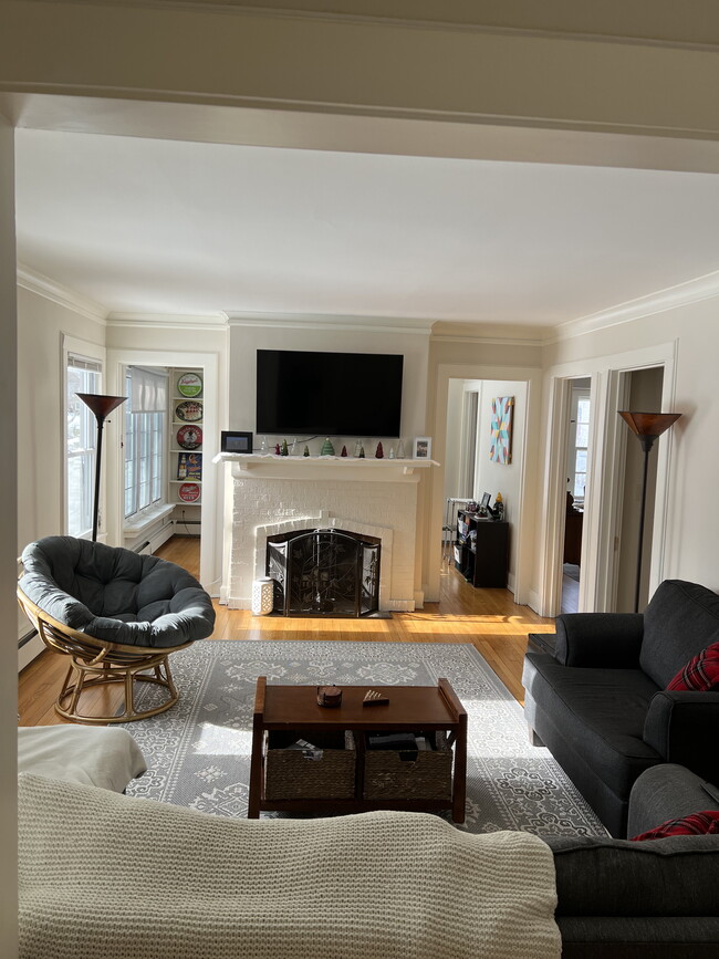 Photo - 6826 W Wisconsin Ave Unit Lower