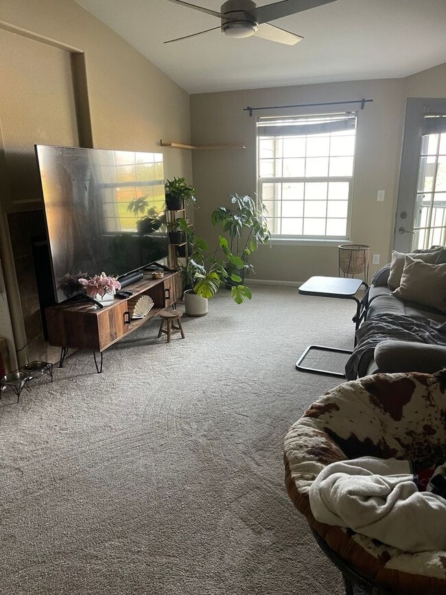 Building Photo - Beautiful 2 Bedroom/2 Bathroom Condo at Blue Sky at Vista Ridge - AVAILABLE AUGUST 7