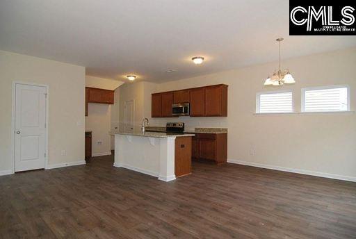 Photo - 332 Eagle Feather Loop