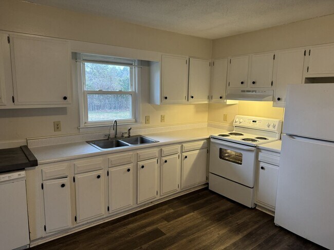 Photo - 217 Pine Dale Road