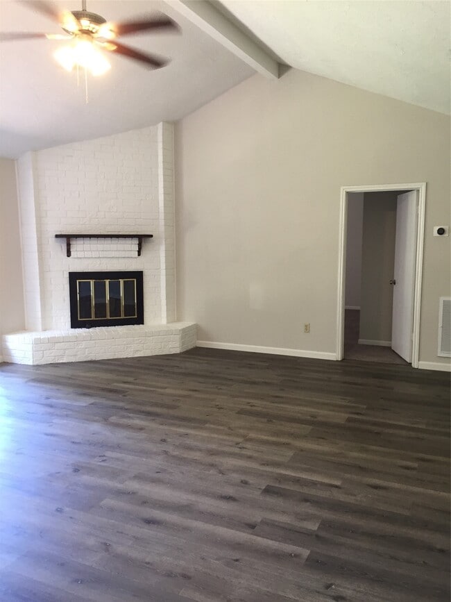 Photo - 5811 Woodmancote Dr