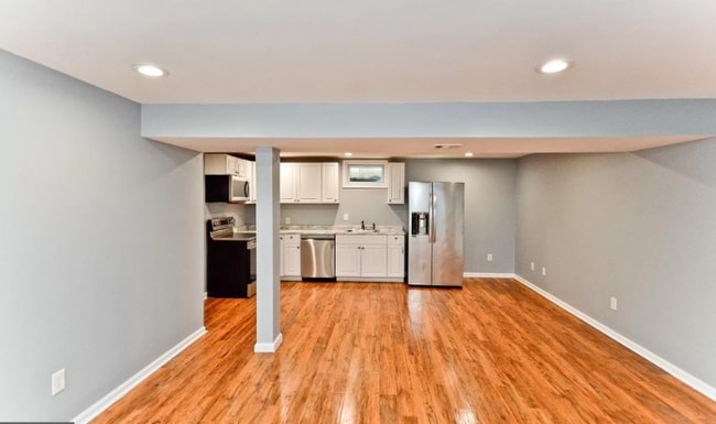 Building Photo - 13103 11th St Rental